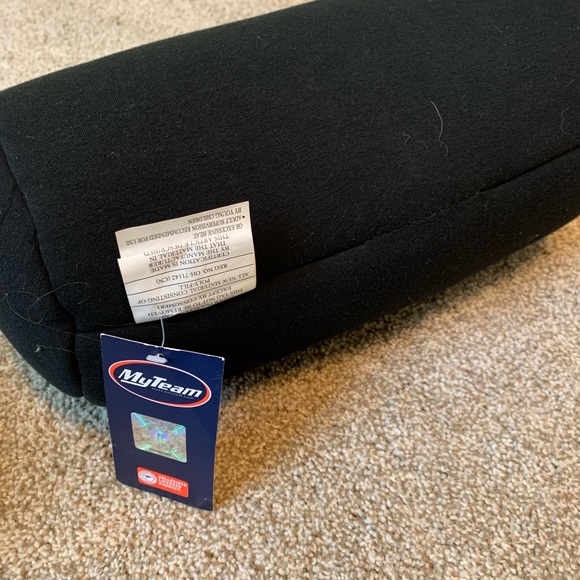 *NWT* Missouri Pillows - Picture 3 of 3